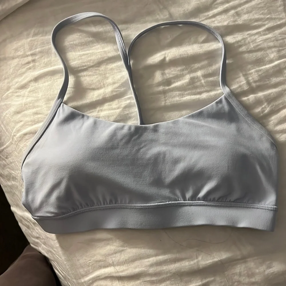 Light blue lululemon sports bra - Picture 1 of 3